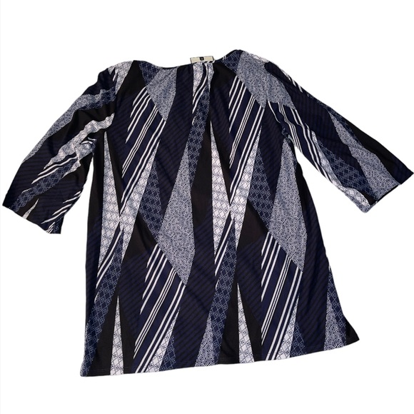 NEW Dana Buchman Navy Blue/White Patchwork Blouse - Picture 8 of 8